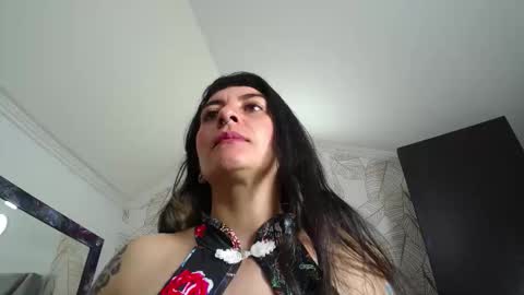 Kitten online show from December 22, 2025, 11:07 am