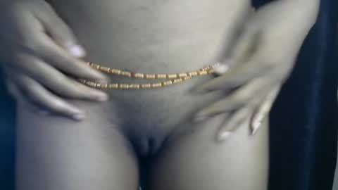 Snapshot of naughty_laura0811 chatting on May 18, 2026, 10:04 pm Naughty laura online show from May 18, 2026, 10:04 pm