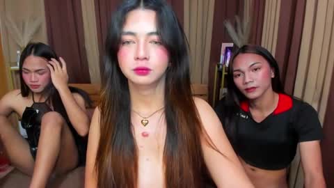 LEIGH online show from April 15, 2026, 6:42 am