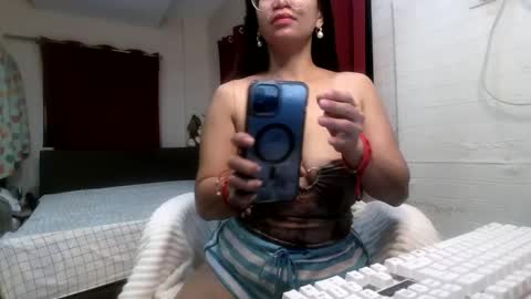 Snapshot of naughty_mariaxx chatting on February 14, 2025, 12:47 pm Maria online show from February 14, 2025, 12:47 pm