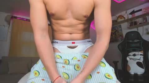 Snapshot of naughty_nik43 chatting on March 5, 2025, 3:18 pm Nik online show from March 5, 2025, 3:18 pm