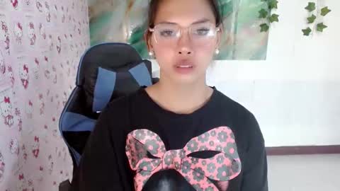 Snapshot of naughty_rona chatting on January 13, 2026, 5:13 am Rona online show from January 13, 2026, 5:13 am