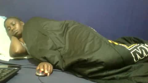 Snapshot of naughty_slender2 chatting on May 13, 2026, 7:33 pm jn online show from May 13, 2026, 7:33 pm