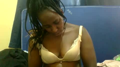 Snapshot of naughty_slender2 chatting on June 7, 2026, 12:42 pm jn online show from June 7, 2026, 12:42 pm
