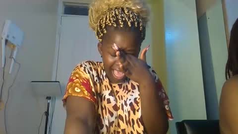 Snapshot of naughty_sluttygal chatting on October 13, 2025, 8:09 pm Lydiah online show from October 13, 2025, 8:09 pm