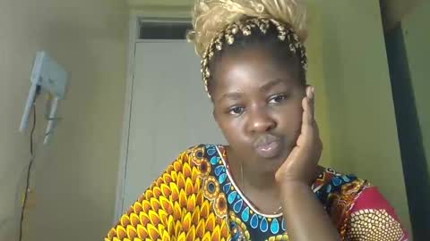 Snapshot of naughty_sluttygal chatting on October 16, 2025, 8:59 am Lydiah online show from October 16, 2025, 8:59 am