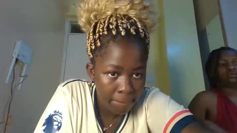 Snapshot of naughty_sluttygal chatting on October 16, 2025, 10:44 pm Lydiah online show from October 16, 2025, 10:44 pm