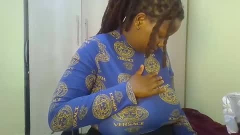 Snapshot of naughty_sluttygal chatting on October 20, 2025, 3:56 pm Lydiah online show from October 20, 2025, 3:56 pm