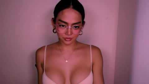 NaughtyAurora online show from April 25, 2026, 2:36 pm