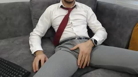 naughty pervert masterboy online show from January 18, 2026, 12:20 pm