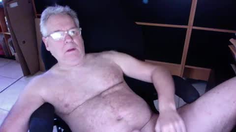 naughtydaddyla online show from December 12, 2024, 7:26 pm