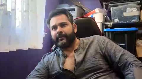 sakhtlaundaz online show from November 4, 2025, 6:07 pm