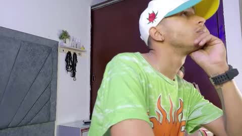 naughtyfusion_os online show from February 22, 2026, 12:26 pm