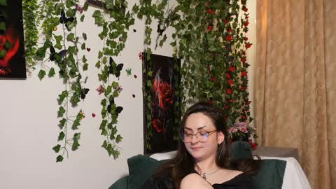 Mya Alexya online show from December 4, 2025, 6:23 am