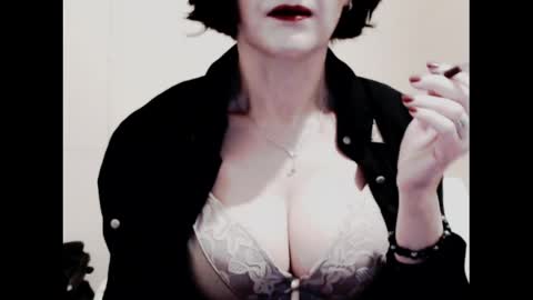 Snapshot of naughtyjenniferxx chatting on May 7, 2026, 2:06 am Jenny online show from May 7, 2026, 2:06 am