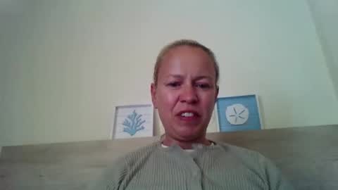 Snapshot of naughtyjennyblondeuk chatting on April 30, 2026, 5:08 pm naughtyjennyblondeuk online show from April 30, 2026, 5:08 pm