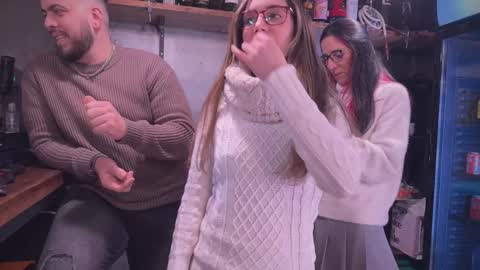 ANDREA STEPH  MIKE online show from January 15, 2025, 8:37 pm