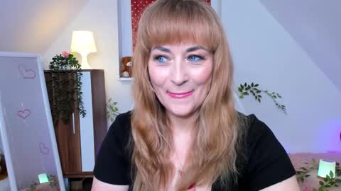 Milana - on air every day except Wednesday from 9 pm to 4 am European time online show from October 28, 2025, 8:33 pm