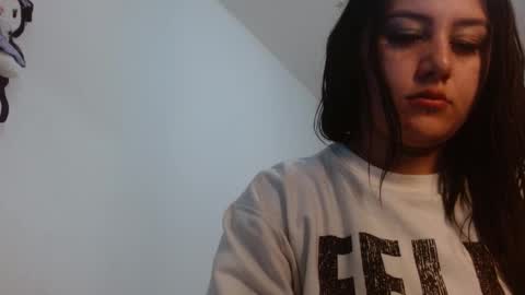 naughtyplayass online show from December 3, 2025, 1:57 am