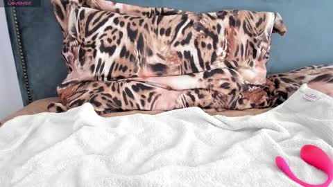 Snapshot of naughtysextime chatting on September 17, 2025, 7:10 am Aryna online show from September 17, 2025, 7:10 am