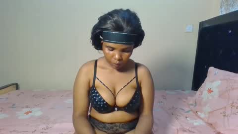 Snapshot of naughtyzuri chatting on September 9, 2025, 7:24 pm naughty online show from September 9, 2025, 7:24 pm