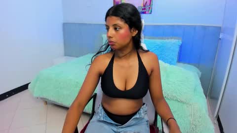 naugthy_brunette_ online show from November 27, 2025, 6:43 pm