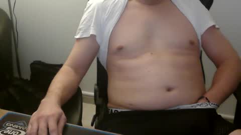 Snapshot of navgon chatting on February 3, 2025, 2:25 am navgon online show from February 3, 2025, 2:25 am