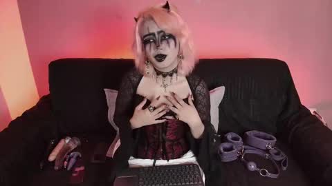 Navier  online show from January 12, 2026, 9:42 pm