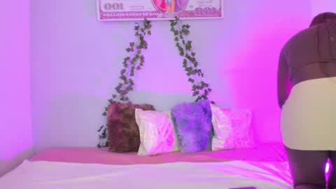 Nayah Williams  - OnlyFans  online show from February 27, 2025, 1:38 pm