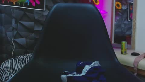 Nazper online show from February 11, 2025, 7:05 pm