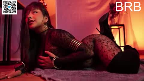 Nefertari online show from December 15, 2025, 11:25 am