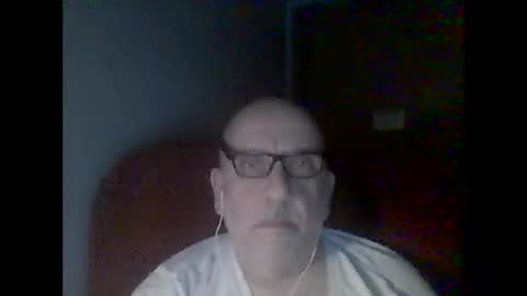 Tom online show from January 25, 2025, 1:43 am