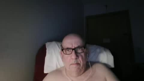 Tom online show from April 1, 2026, 1:17 am