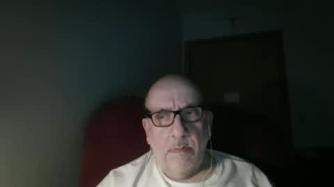 Snapshot of needlesslove chatting on May 5, 2026, 1:57 am Tom online show from May 5, 2026, 1:57 am