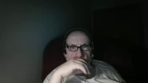 Snapshot of needlesslove chatting on June 5, 2026, 3:13 am Tom online show from June 5, 2026, 3:13 am