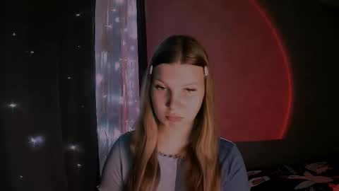 Nelli online show from December 15, 2025, 8:46 pm