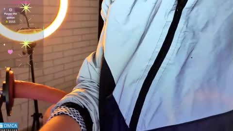 Salome Nena cupcake online show from November 19, 2025, 11:10 am