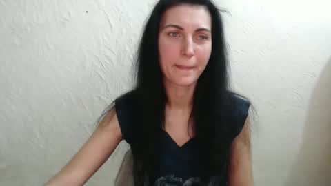 Nensy online show from December 5, 2025, 7:21 pm