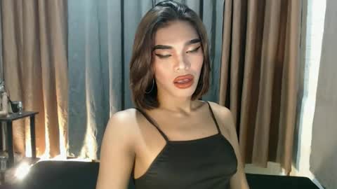 neomi online show from February 11, 2026, 2:44 pm