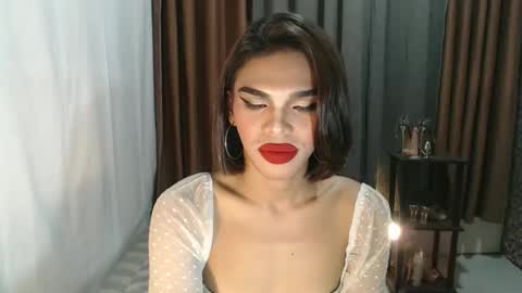 neomi online show from February 24, 2026, 6:06 pm