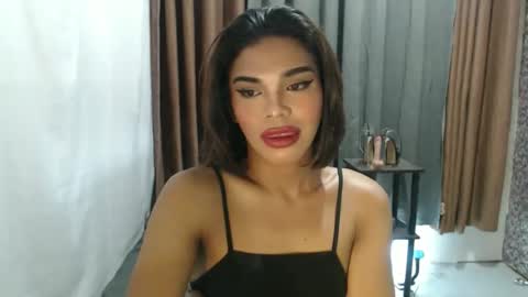 Snapshot of neomi_hardcock chatting on March 27, 2026, 7:24 pm neomi online show from March 27, 2026, 7:24 pm