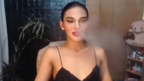 Snapshot of neomi_hardcock chatting on April 1, 2026, 5:19 am neomi online show from April 1, 2026, 5:19 am