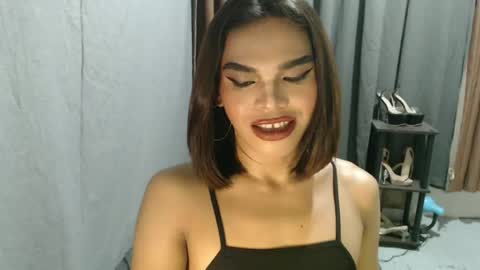 Snapshot of neomi_hardcock chatting on May 18, 2026, 5:57 am neomi online show from May 18, 2026, 5:57 am