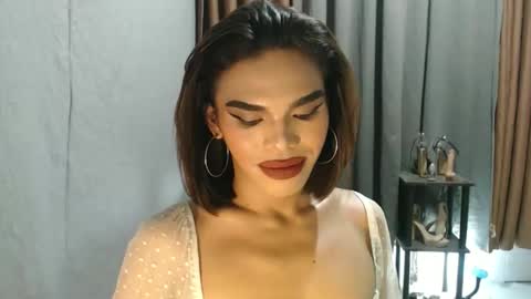 Snapshot of neomi_hardcock chatting on May 24, 2026, 2:33 pm neomi online show from May 24, 2026, 2:33 pm