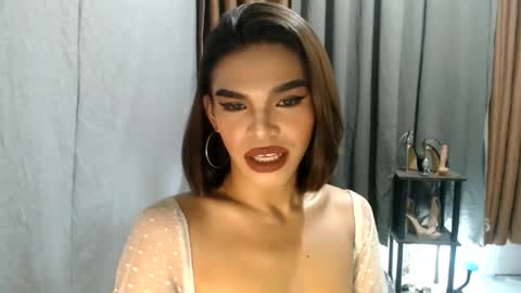Snapshot of neomi_hardcock chatting on May 25, 2026, 4:46 pm neomi online show from May 25, 2026, 4:46 pm