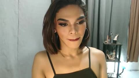 Snapshot of neomi_hardcock chatting on June 1, 2026, 4:41 pm neomi online show from June 1, 2026, 4:41 pm