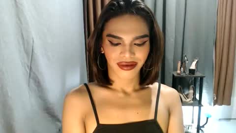 Snapshot of neomi_hardcock chatting on June 4, 2026, 4:46 pm neomi online show from June 4, 2026, 4:46 pm