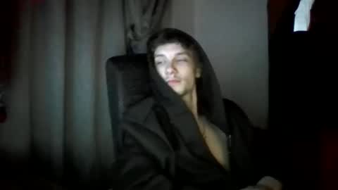 nephew_p online show from March 3, 2026, 3:56 am