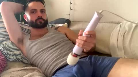 nutsteraj online show from December 16, 2025, 3:50 pm