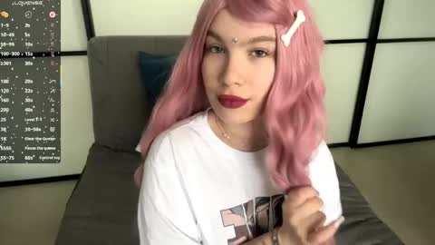 Lori online show from April 11, 2026, 1:15 pm